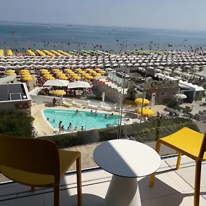 App Sea View Aparthotel